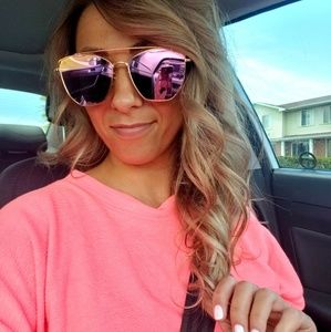 Meet your Posher, Angele